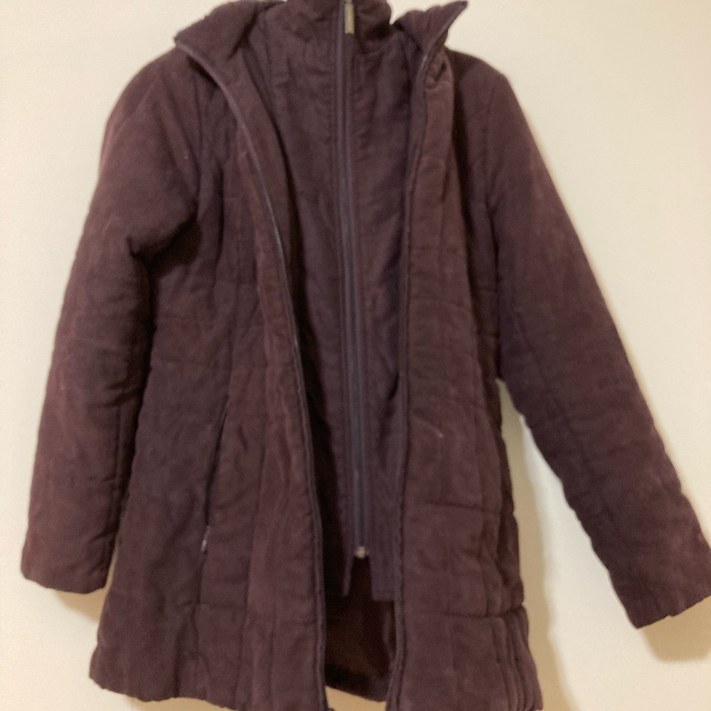 liz clairborne winter puffer coat jacket dark purple no stains or rips :)